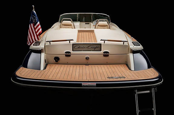 Chris Craft 27 Launch 5 of 5