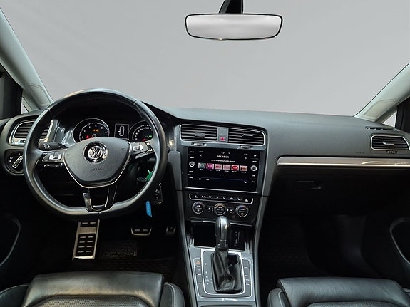 Volkswagen Golf Alltrack 7 of 10