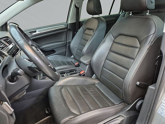 Volkswagen Golf Alltrack 8 of 10
