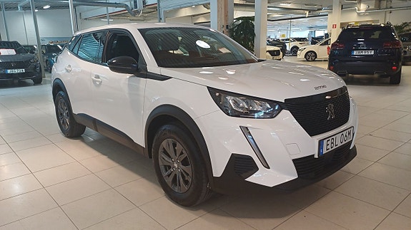 Peugeot 2008 2 of 5