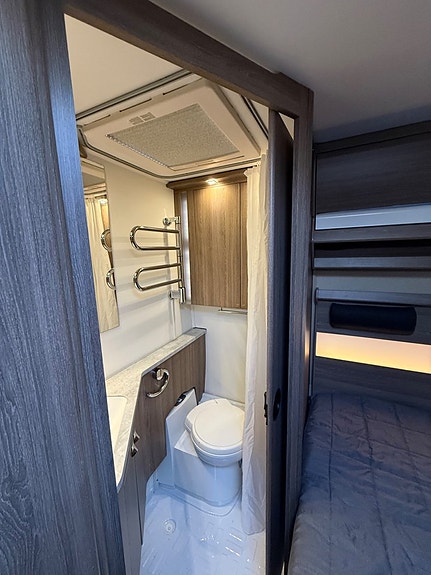 Kabe Royal 520 XL KS 13 of 21