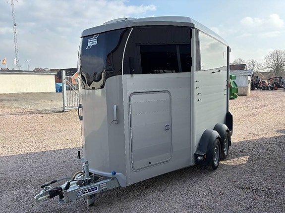 Ifor Williams HBX 511 Hästtransport 3 of 5