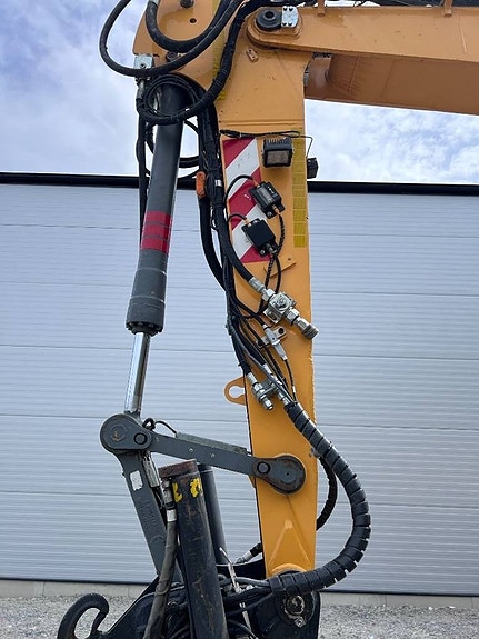 Liebherr A 914 Compact Litronic 14 of 15