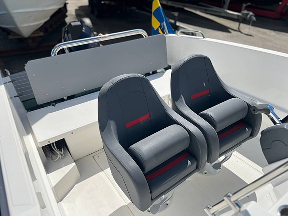 Sting 610 S -2018 | Evinrude 115hk | 1 ägare, Nyservad 10 of 12