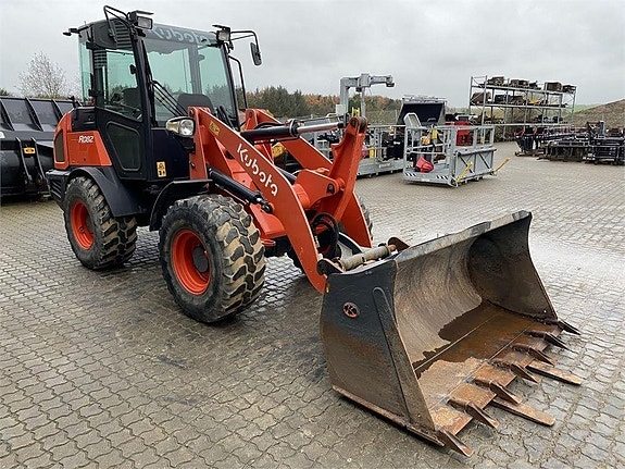 Kubota R082 5 of 10