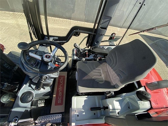 Manitou MLA 4-50H-C CAB ST5 3 of 10