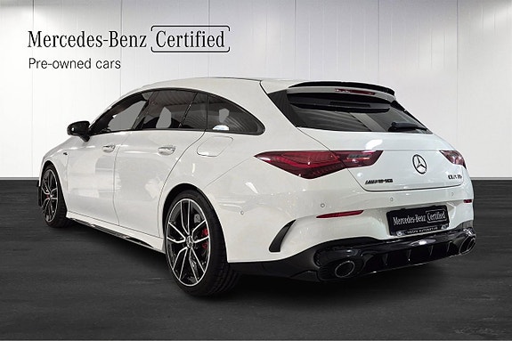 Mercedes-Benz CLA35 3 of 5