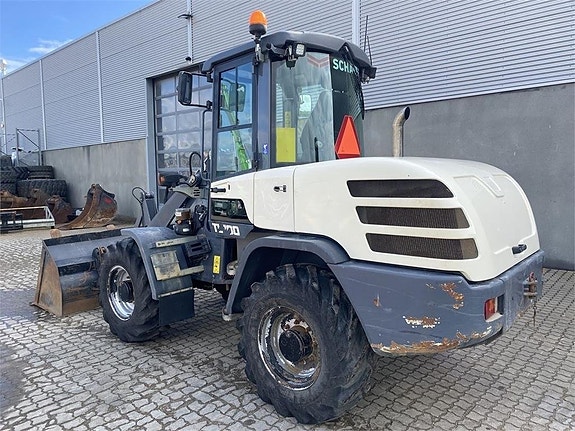 Terex TL100 2 of 10