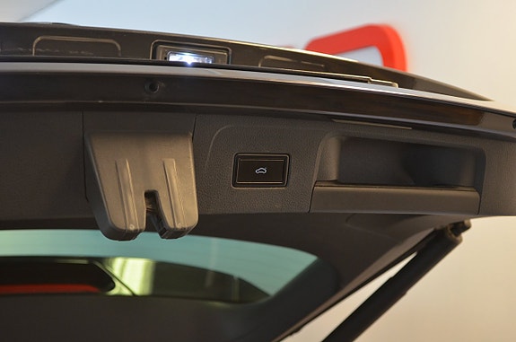 Volkswagen Passat 8 of 23