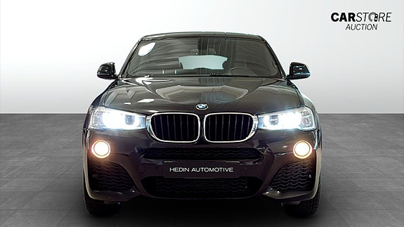 BMW X4 8 of 12