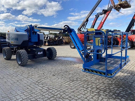 Genie Z60/37 DC 5 of 5