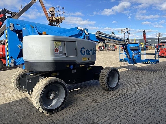 Genie Z60/37 DC 4 of 5