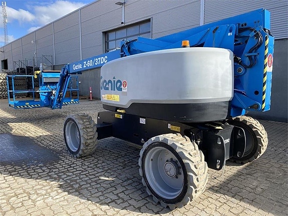 Genie Z60/37 DC 2 of 5