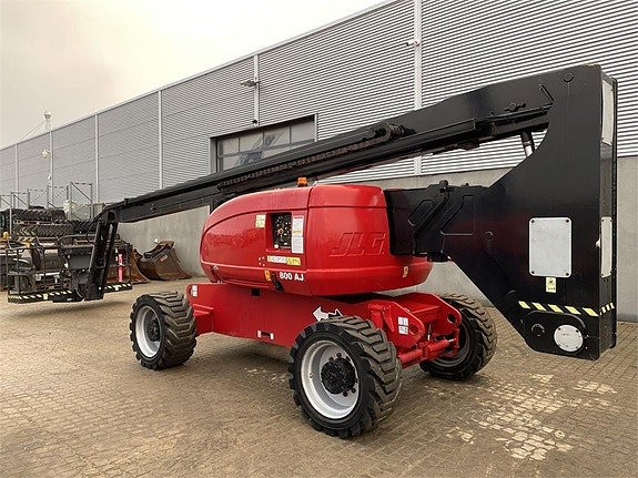 JLG 800AJ 2 of 5