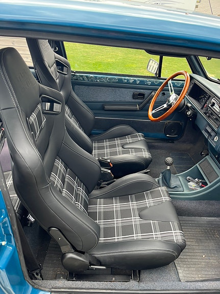 Volkswagen Golf I 3 of 4