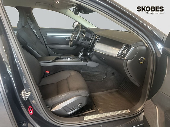 Volvo V90 10 of 18
