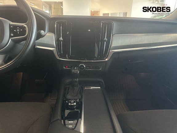 Volvo V90 11 of 18