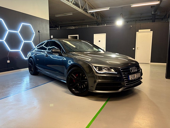 Audi A7 2 of 5