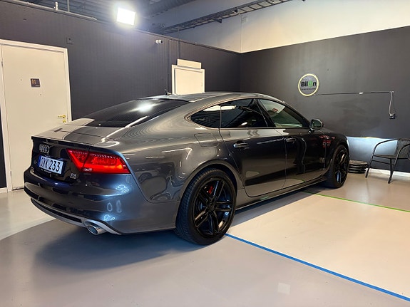 Audi A7 4 of 5