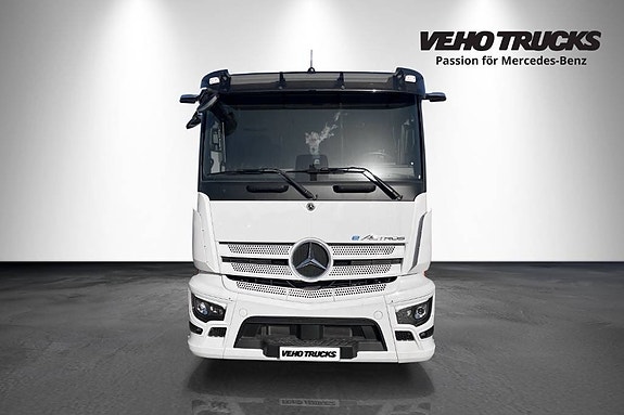 Mercedes-Benz eActros 300 18 pall 8 of 9
