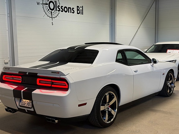 Dodge Challenger 9 of 21
