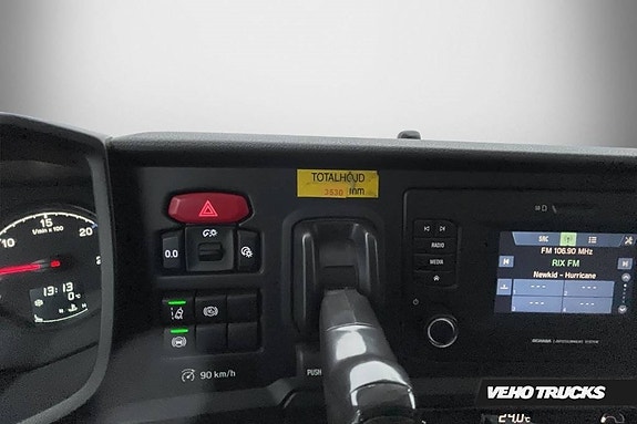 Scania P 280 CNG 4x2 16 of 18