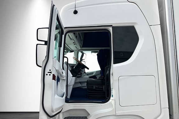 Scania R 540 B6x2*4NB  Fjärrbil Nybesiktigad 12 of 24