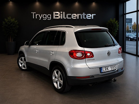 Volkswagen Tiguan 3 of 5