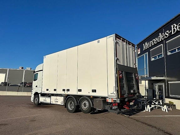 Mercedes-Benz Actros L 2853 2 of 6