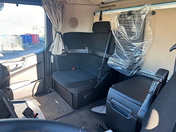 Mercedes-Benz Actros L 2853 3 of 6