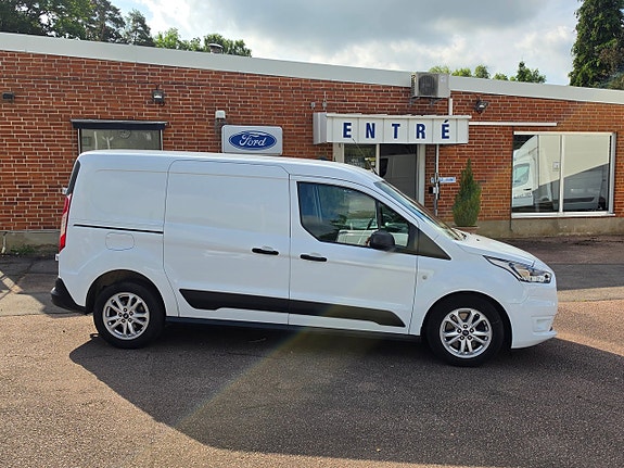 Ford Transit Connect 2 of 5