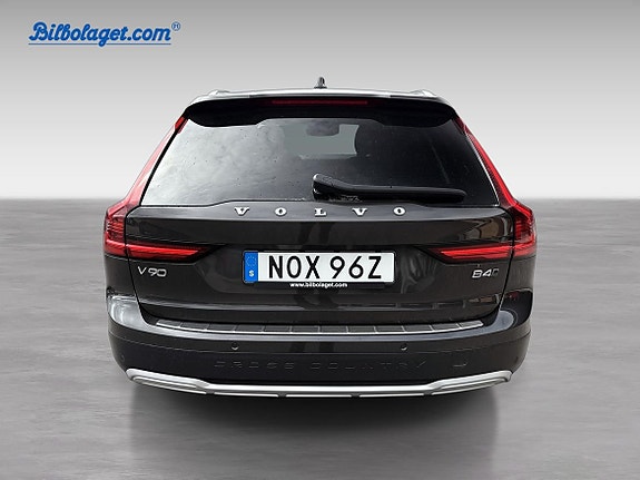 Volvo V90 Cross Country 6 of 16