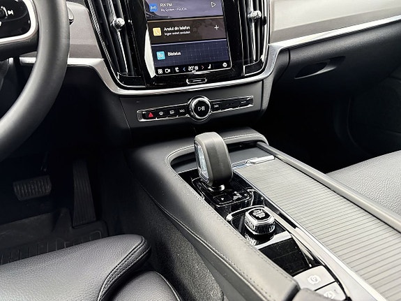 Volvo V90 Cross Country 15 of 16