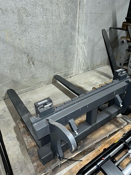 LS Equipment Trading PALLEGAFFELSÆT, 5 TONS 3 of 3