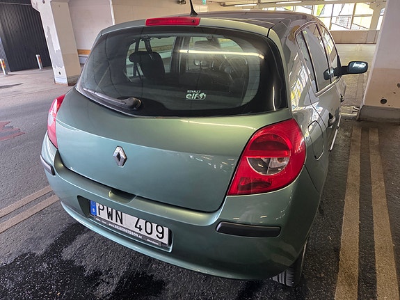 Renault Clio 3 of 5