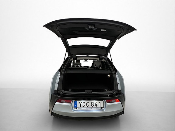 BMW i3 10 of 30