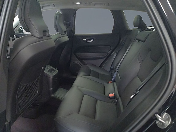 Volvo XC60 5 of 15