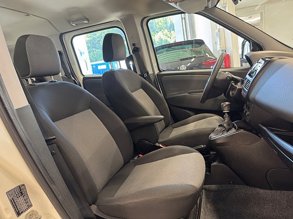 Fiat Doblo 11 of 21