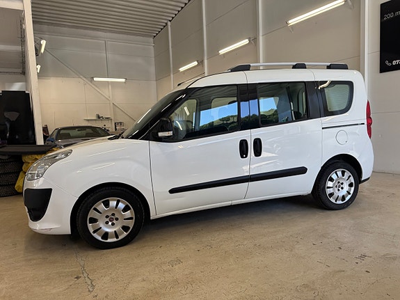 Fiat Doblo 2 of 5