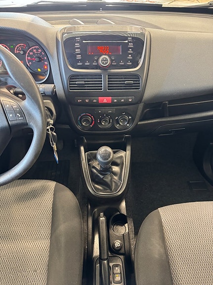 Fiat Doblo 14 of 21