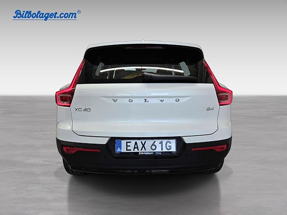 Volvo XC40 5 of 5