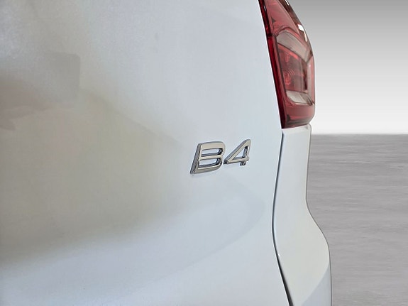 Volvo XC40 14 of 15