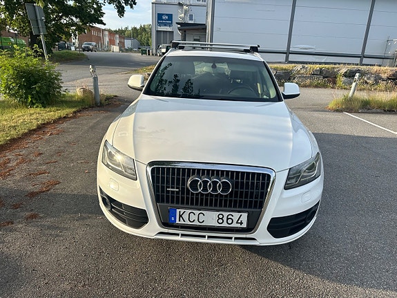 Audi Q5 2 of 5