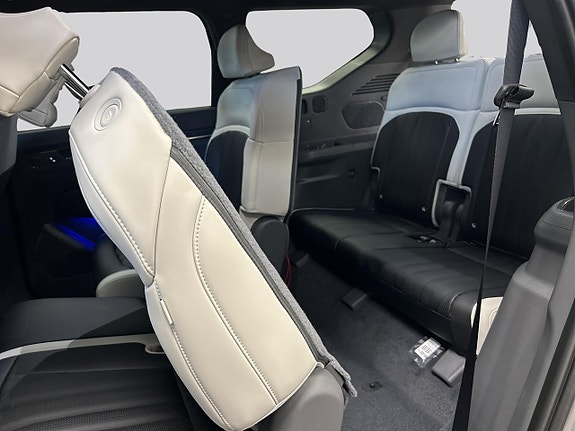 Kia EV9 10 of 21