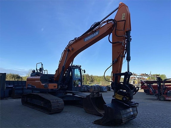 Doosan DX255LC-5 5 of 10