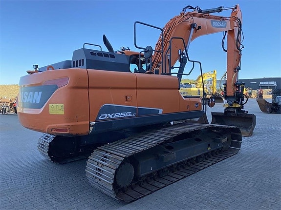 Doosan DX255LC-5 4 of 10