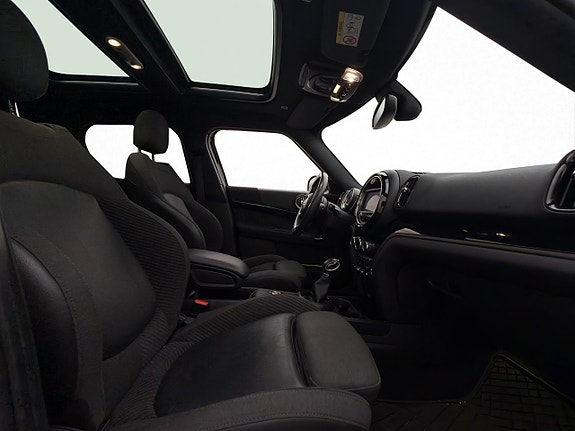 MINI Countryman SE 29 of 30