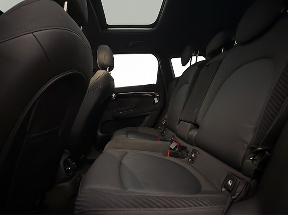 MINI Countryman SE 30 of 30