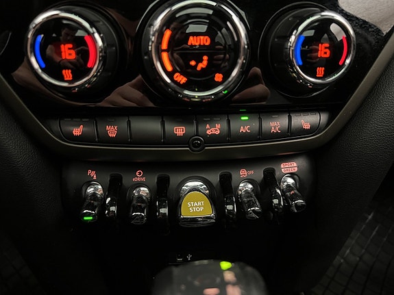 MINI Countryman SE 25 of 30