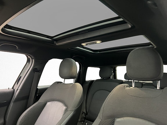 MINI Countryman SE 12 of 30
